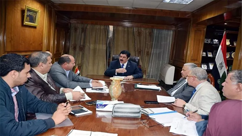 محافظ القليوبية يعقد اجتماعا لمتابعة اخر مستجدات تقنين اوضاع اراضى املاك الدولة