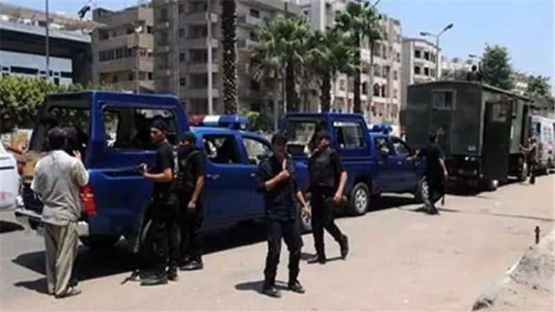 ضبط 5 قطع سلاح و7 هاربين خلال حملة امنية بالغربية