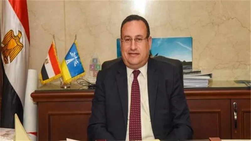 حي الجمرك يُشدد على المحال التجارية بوضع صناديق للقمامة أمامها