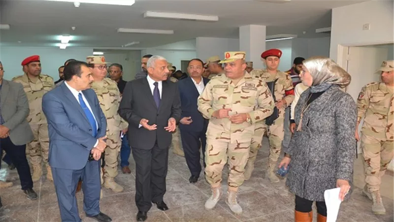 محافظ السويس وقائد الجيش الثالث يتفقدان المركز الطبي الياباني بشمال خليج السويس