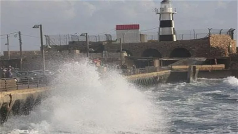 غلق بوغاز مينائي الاسكندريه والدخيلة نظراً لسوء الأحوال الجومائية