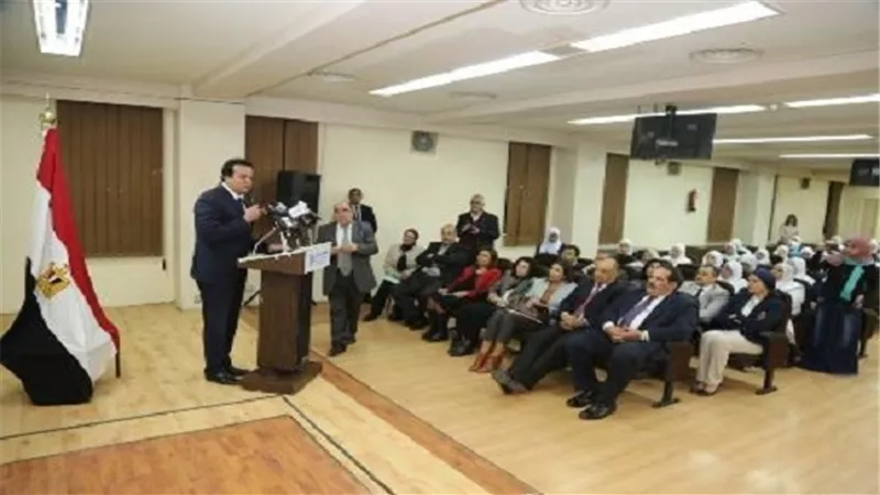 وزير التعليم العالى يفتتح أعمال مشروع غرف العزل للقلب والصدر بمستشفى أبو الريش الياباني
