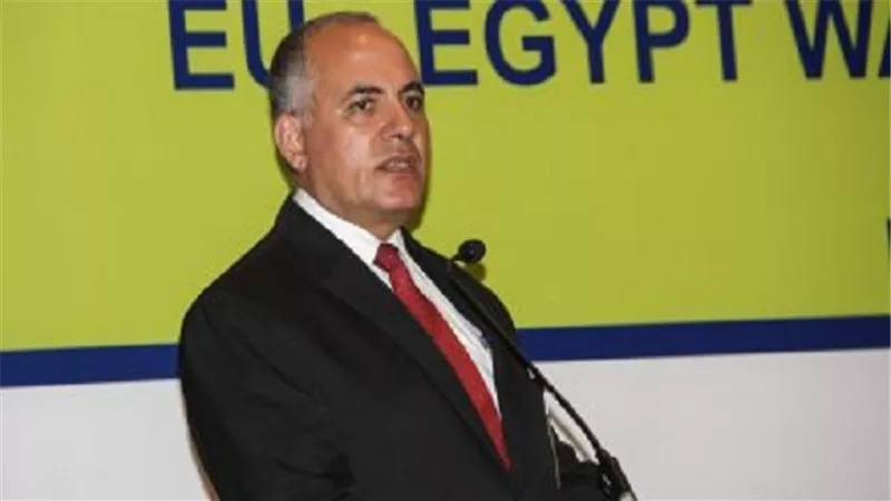 المحاور الصغير .. ولقاء أبوى بين وزير الموارد المائية والرى وأجيال المستقبل.. زهور الوطن