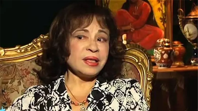 الفنانة التشكيلية والكاتبة الكبيرة لوتس عبد الكريم فى حوار خاص مع محمد الباز 
