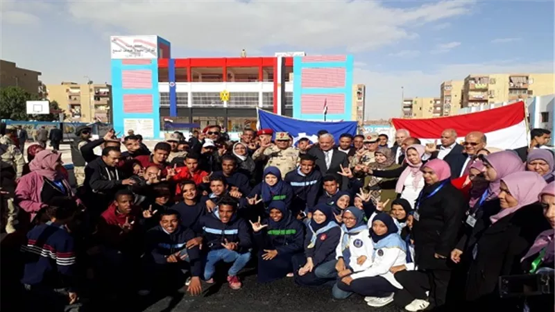 القوات المسلحة تشارك مؤسسات المجتمع المدني في افتتاح تطوير مدرسة بالسويس 