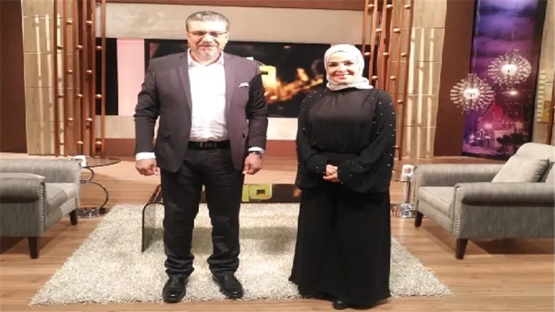 الليلة.. منى عبد الغنى تكشف أسرار مسيرتها الفنية مع عمرو الليثى