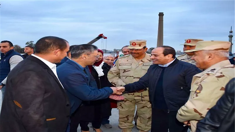 الرئيس السيسي يقوم بجولة تفقدية لمشروعات محور روض الفرج والمتحف المصري الكبير وتطوير هضبة الأهرام