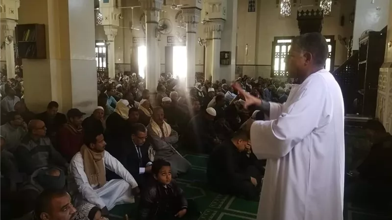 شاهد| أول خطبة جمعة بلغة الإشارة في قنا.. كيف كانت؟