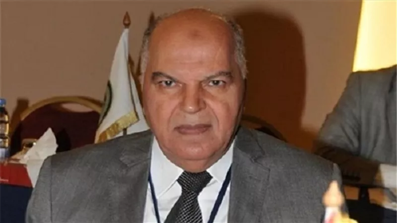عمر: صرف الحوافز والمكافأت والبدلات على أساسي كل عام جديد بدلاً من تثبيته عند عام 2014