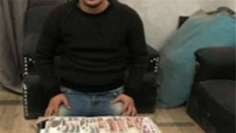ضبط 4 طرب حشيش بحوزه بائع ملابس بطنطا