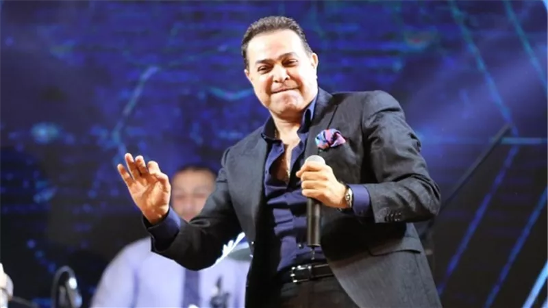 بالصور.. حكيم هاتريك رأس السنة لأول مرة في تاريخ النجوم العرب