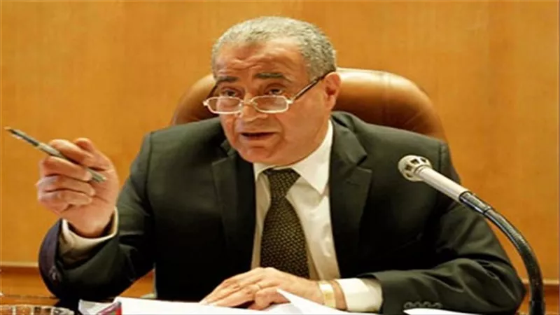 وزير التموين يستعرض موقف مشروع السيارات المتنقلة الأحد 
