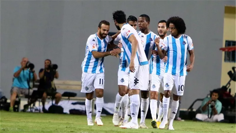 التشكيل المتوقع.. من يقود الأهلي وبيراميدز اليوم؟