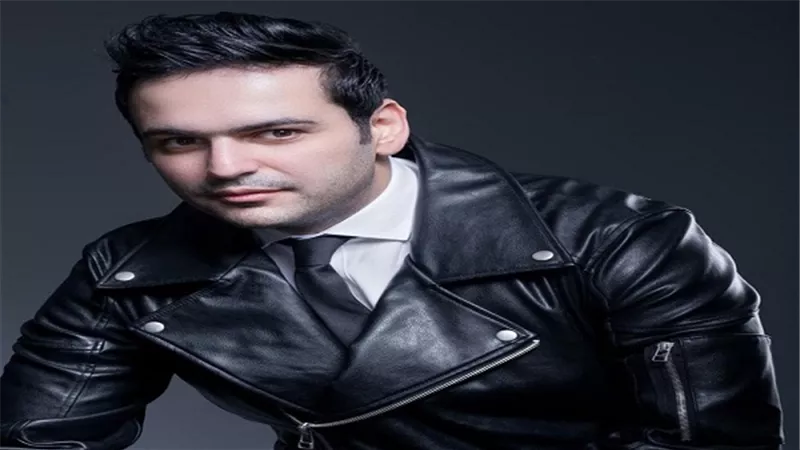 أحمد زكريا ينافس مافيا بأغنية 