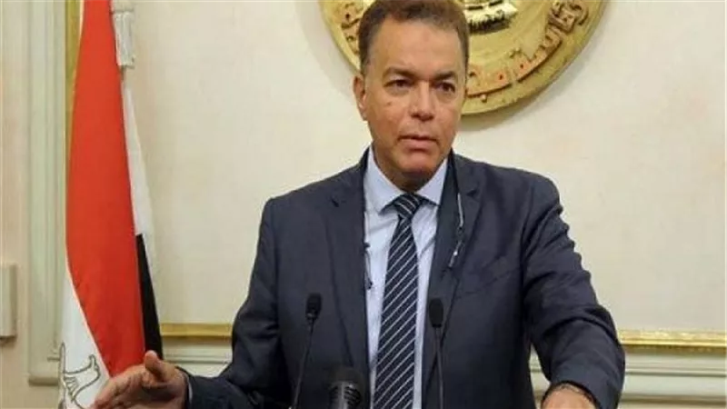 وزير النقل يتابع تشغيل منظومة  المراقبة بالكاميرات لمحطة الجيزة للسكك الحديدية