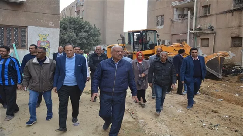 صيانة الصرف الصحي بالسويس ورفع الاشغالات بمدينة تعاونيات القاهرة
