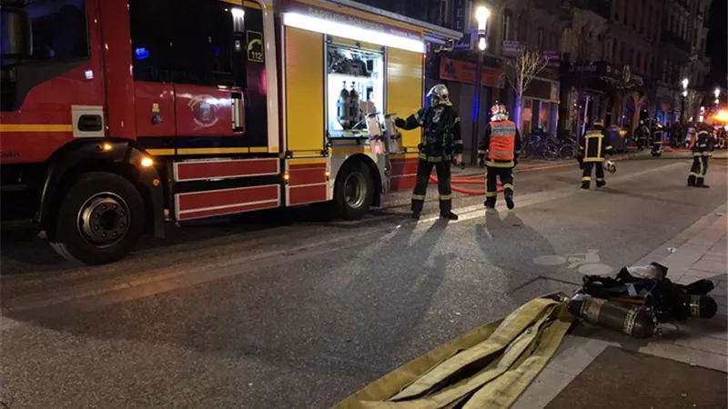 جرحى بحريق ضخم في إحدى المدن الفرنسية