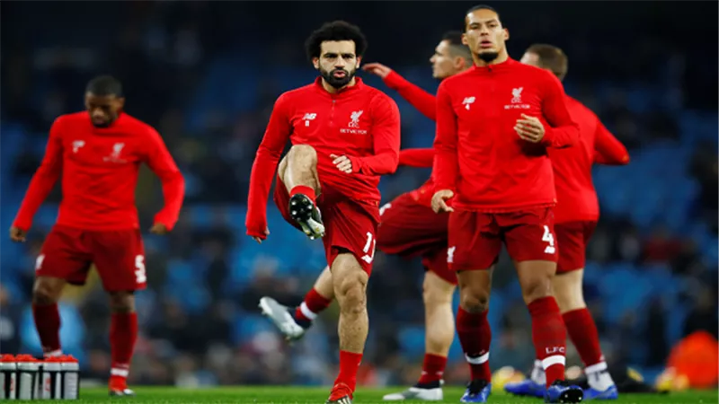 نجم بايرن ميونيخ يصف زميل محمد صلاح بالأفضل في العالم
