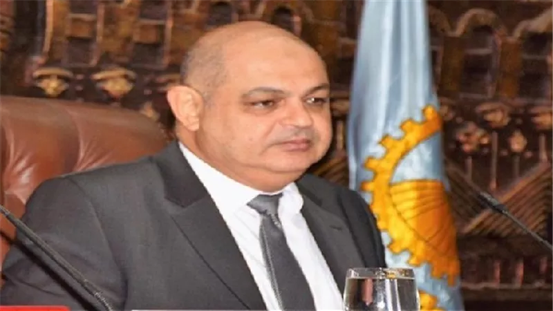 محافظ الغربية يجرى حركة تنقلات بين رؤساء مدن المحافظة
