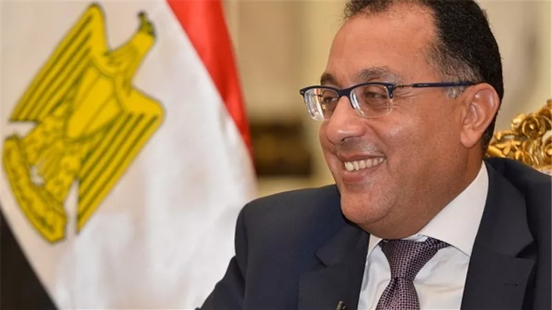مصر تقفز 8 مراكز بتصنيف الاقتصاد العالمى.. والرئيس يكلف بتحسين الأداء