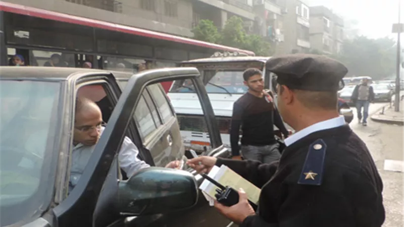 المرور يضبط 7210 مخالفات بمحاور وميادين الجيزة خلال 24 ساعة