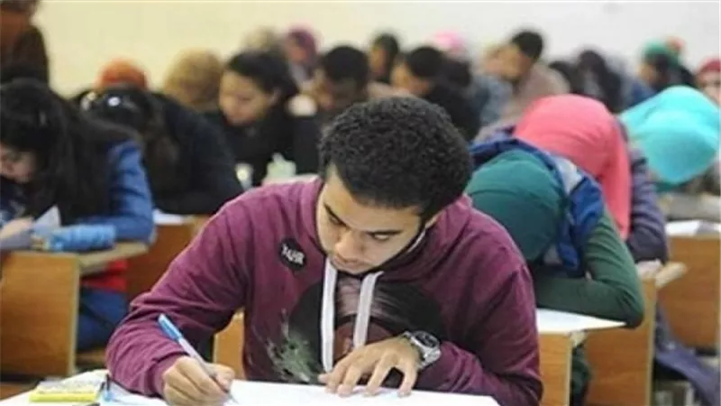 اليوم.. 150 الف طالب وطالبة يؤدون امتحانات الشهادة الاعدادية بالجيزة