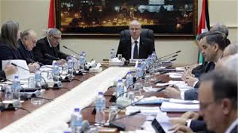 الحكومة الفلسطينية تفتح تحقيقا في تصريحات وزير ضد محتجين