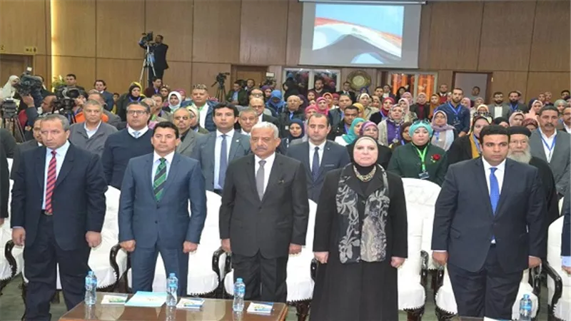 قيادات السويس العسكرية والامنية والتنفيذية يشاركون فى مؤتمر المشروعات الصغيرة