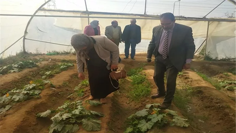 بالصور.. لجنة وزارية  تبحث اهم المشاكل بمدرسة السويس الزراعية