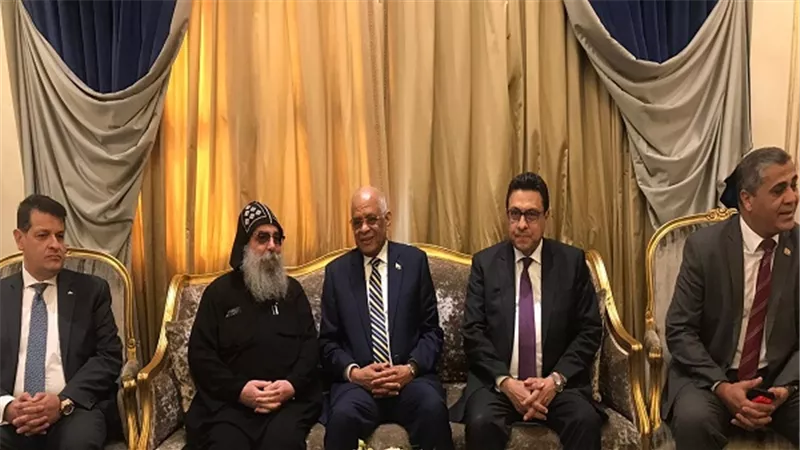رئيس البرلمان يزور الكنيسة المصرية بالكويت..وهذه رسالته من هناك