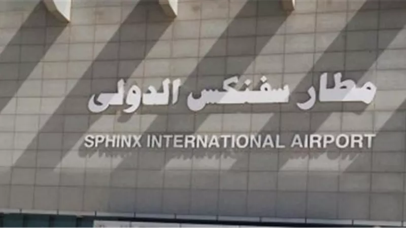 وزيرا الطيران والسياحة يشهدان الاحتفال بعيد الطيران من مطار سفنكس