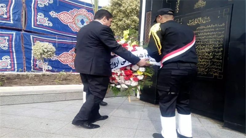 مرزوق يضع إكليل من الزهور على قبر الجندي المجهول بمناسبة عيد الشرطة  67