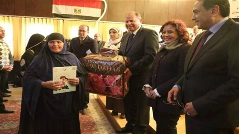 محافظ الفيوم يُكرم السيدات المتميزات المشاركات فى مبادرة 