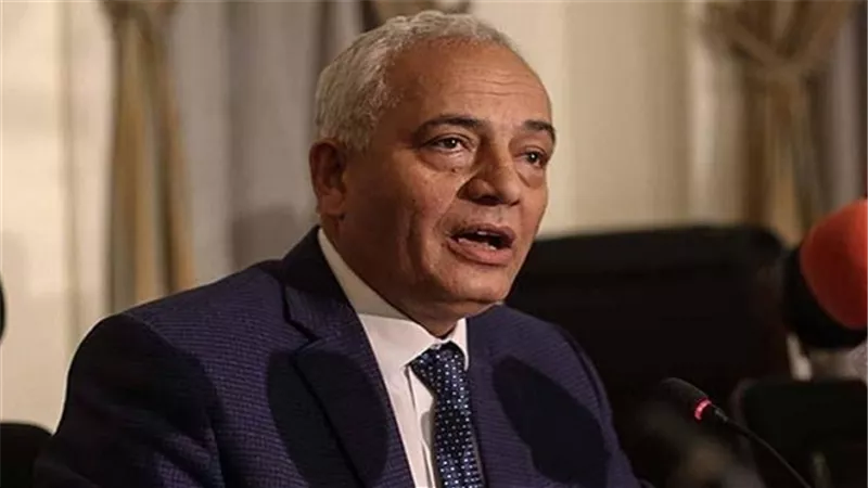 حجازى: إحالة رئيس لجنة امتحان بنى سويف والمراقب الأول وايقافهم عن العمل لمدة ثلاثة شهور 