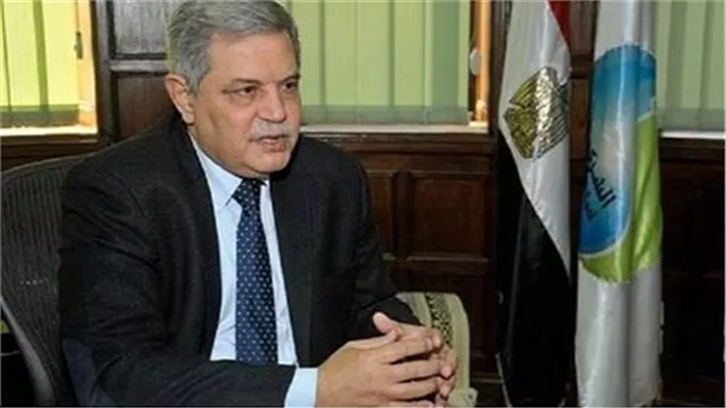 الإسكان: إعادة تشغيل محطات مياه الشرب المتوقفة بسوهاج بعد سحب عينات من المياه