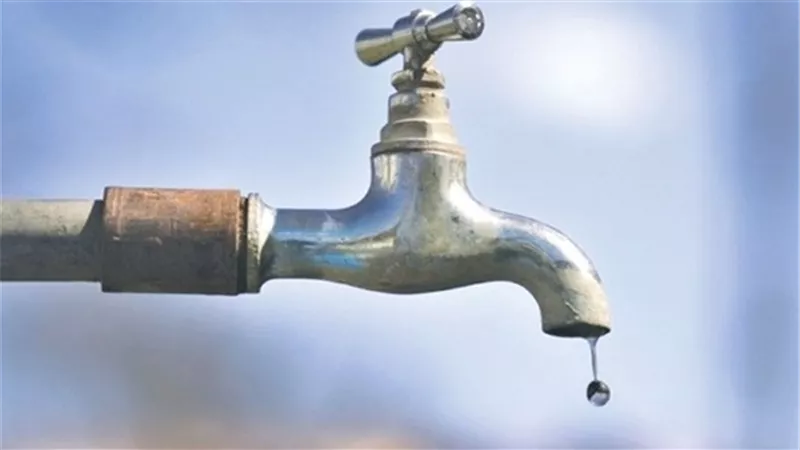 قطع المياه عن الخط المغذى لمنطقة هضبة الأهرام بطريق الواحات