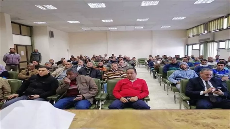  تشغيل 100 سيارة تاكسي و100 سيارة 