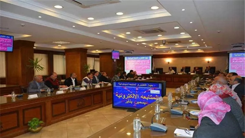 محافظ الجيزة لرؤساء الأحياء والمراكز والمدن  