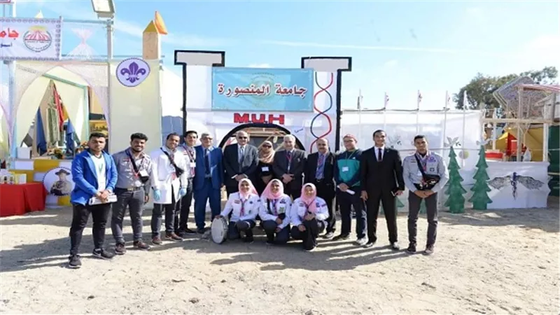 بالصور.. رئيس جامعة المنصورة يتفقد جاهزية الفرق الطلابية خلال فعاليات أسبوع شباب الجامعات الثانى عشر