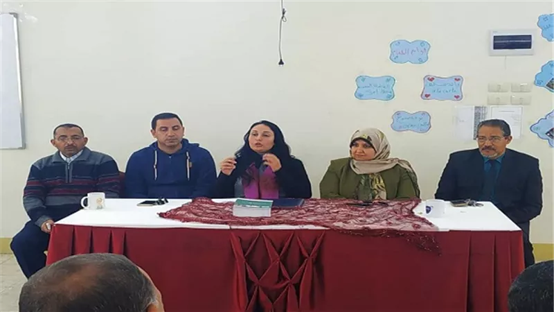 تنمية طالب التعليم الفنى واعداده لسوق العمل فى اجتماع شركة لافارج وتعليم السويس