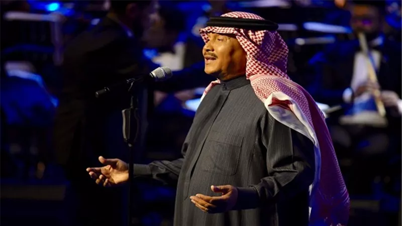 الجمهور الخليجي يحتفي بمحمد عبده في الكويت 