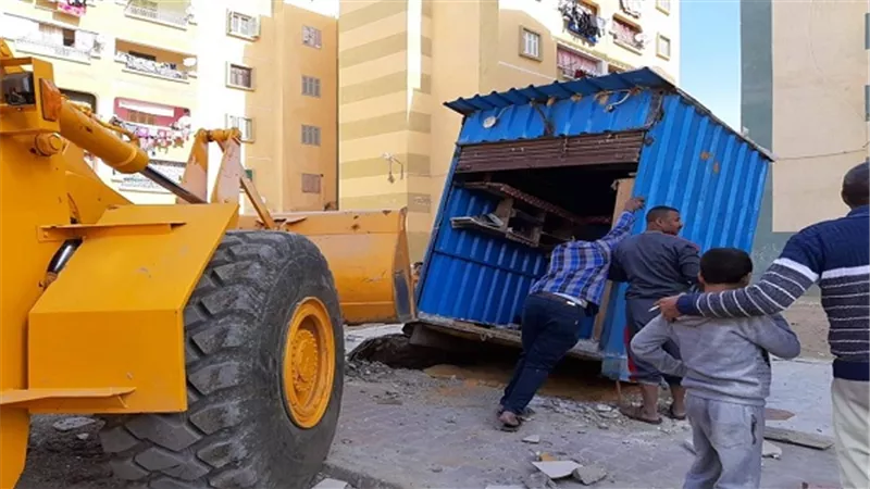 حملة لإزالة الاشغالات والاكشاك المخالفة بعبور السويس