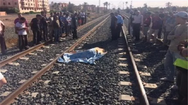 قطار يدهس مسن بالمحلة
