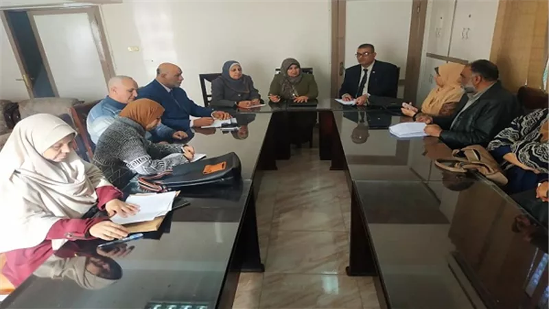 300 لكل دارس ناجح خلال الدورة التدريبية لمحو الامية بالسويس