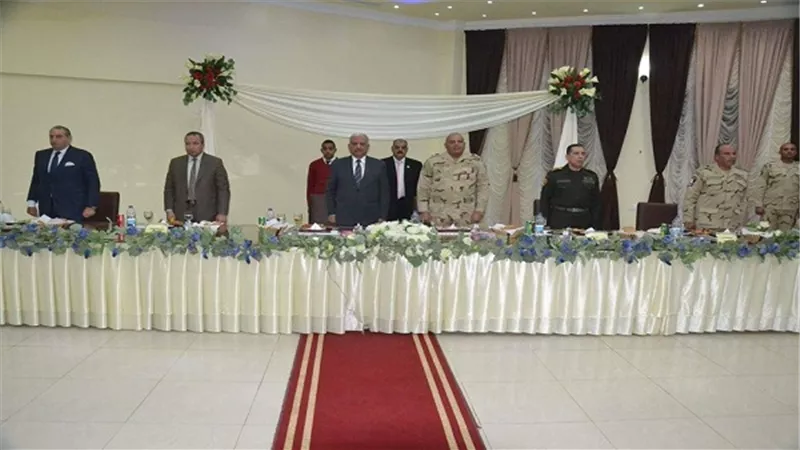 بالصور.. محافظ السويس وقائد الجيش يشهدان حفل تسليم وتسلم قيادة الفرقة ٢٣