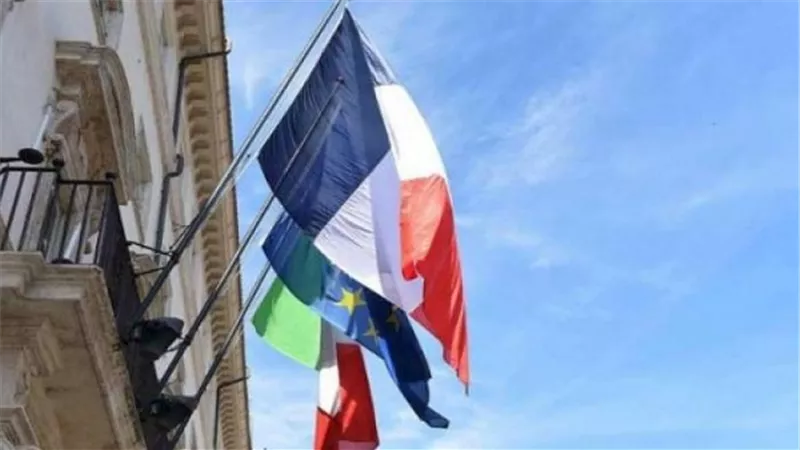 فرنسا تستدعي سفيرها في إيطاليا على خلفية دعم روما لـ«السترات الصفراء»