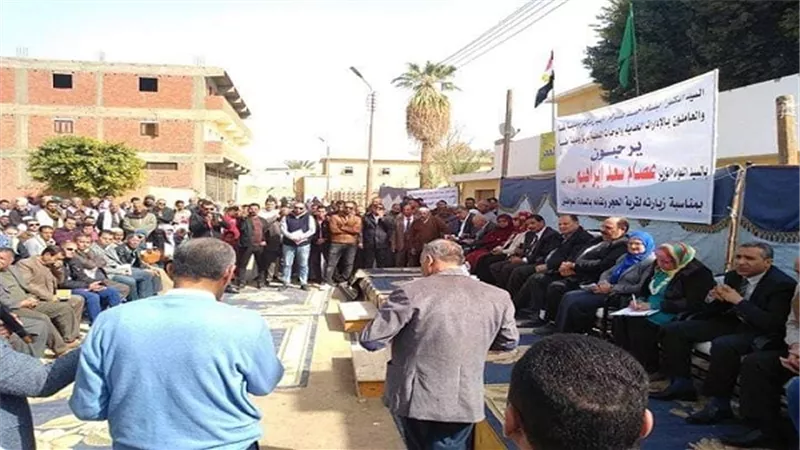 محافظ الفيوم يزور قرية الحجر ويعقد لقاءً جماهيرياً مع المواطنين