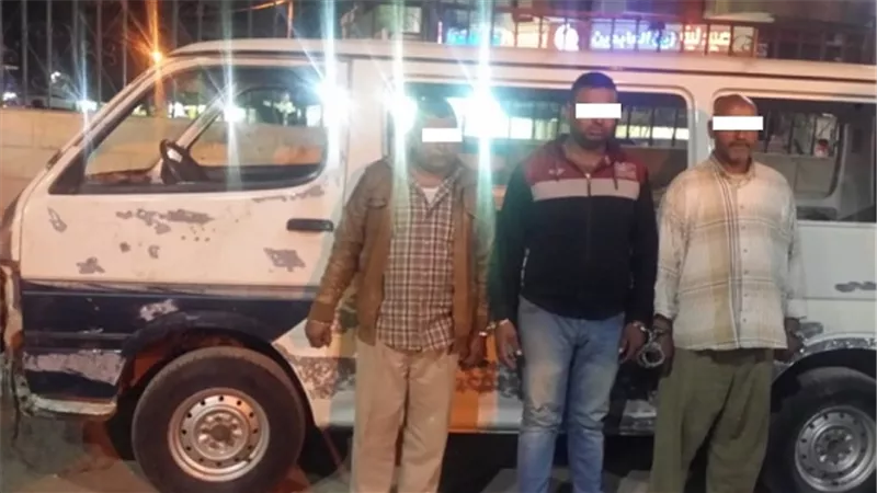 ضبط 3 أشخاص بدار السلام لقيامهم بإرتكاب واقعة سرقة سيارة