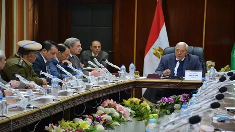 شاروبيم.. حظر تشغيل الانش في بحيرة المنزلة نهائيا