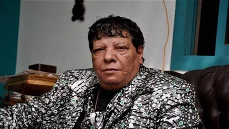 هانى ال برغش يعكف على كتابة 
